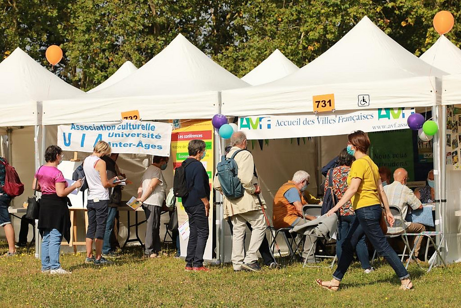 Journée des associations dans le parc François Mitterrand (Grand Centre), 4 septembre - voir en plus grand : (fenêtre modale)