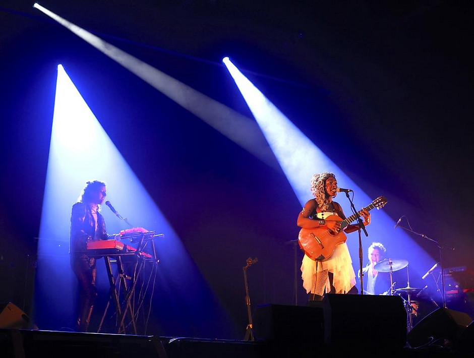 Concert de Kimberose avec Mary May en première partie dans la grande salle du Douze, 16 février - voir en plus grand : (fenêtre modale)