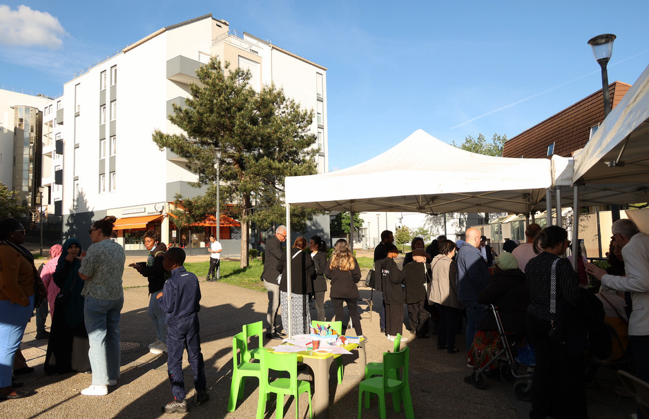 forums de quartier - voir en plus grand : (fenêtre modale)