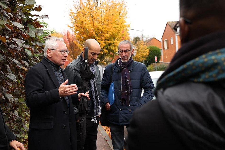 Visites du maire et des élus de proximité dans les îlots Genottes et Bontemps, 30 octobre - voir en plus grand : (fenêtre modale)