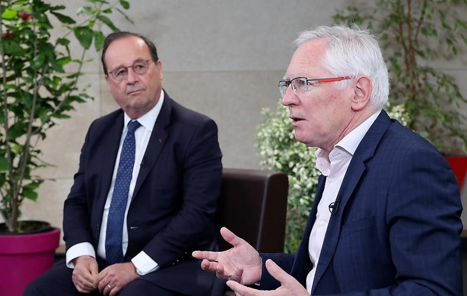 Le maire et François Hollande, le 17 juin dernier, à Cergy - voir en plus grand : (fenêtre modale)