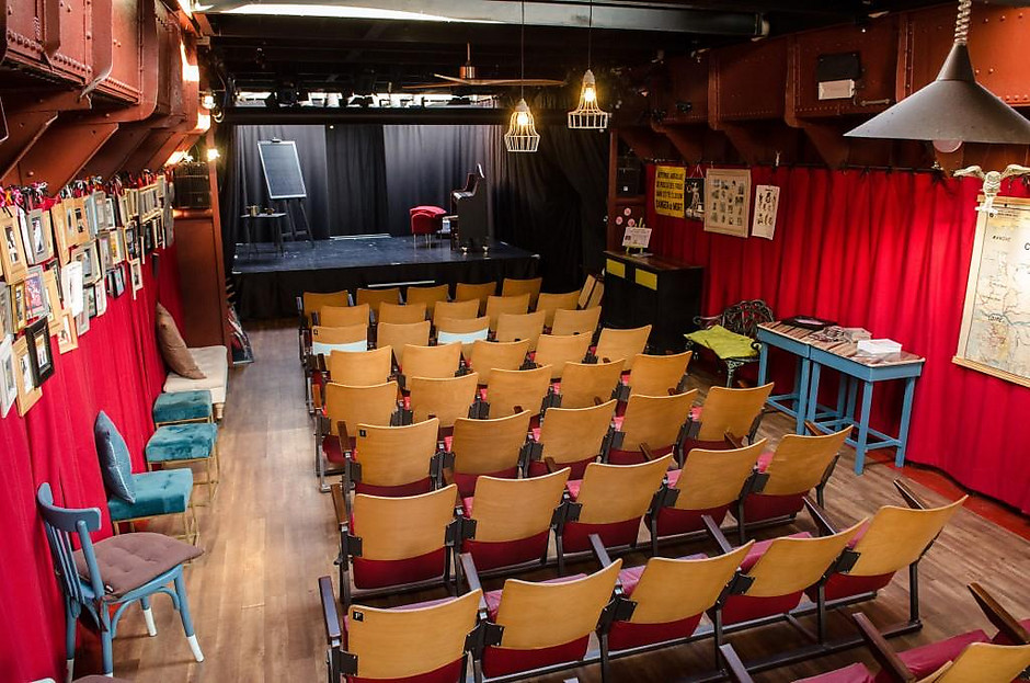 "L'Expérience Inédite : comédie musicale improvisée" sur la péniche Story Boat à Port Cergy le 16 août 2020 - voir en plus grand : (fenêtre modale)