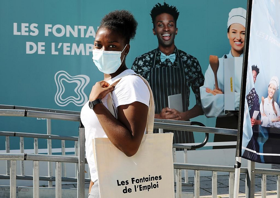 Les Fontaines de l'emploi dans le quartier Grand Centre, septembre - voir en plus grand : (fenêtre modale)