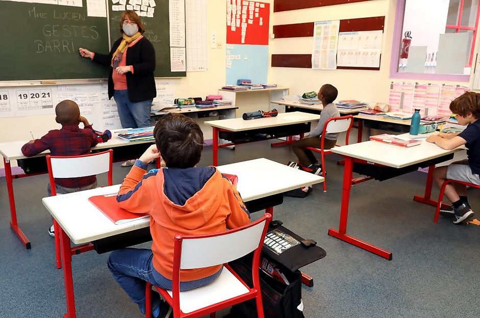 École du Hazay - voir en plus grand : (fenêtre modale)