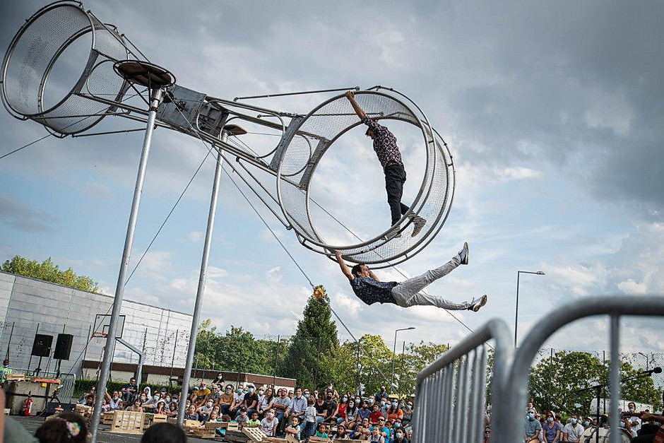 Cergy Soit ! Rendez-vous #4, La meute sur le plateau sportif de la Justice, 18 septembre - voir en plus grand : (fenêtre modale)
