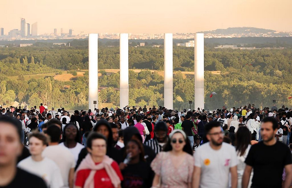 Cergy en fête 2022, le 2 juillet sur l'Esplanade de Paris - voir en plus grand : (fenêtre modale)