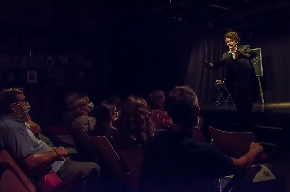 "L'Expérience Inédite : comédie musicale improvisée" sur la péniche Story Boat à Port Cergy le 16 août 2020 - voir en plus grand : (fenêtre modale)