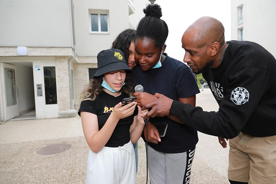 Atelier dans(e) la ville dans le square de la Rouvraie (Trois Bois), le 9 juillet - voir en plus grand : (fenêtre modale)