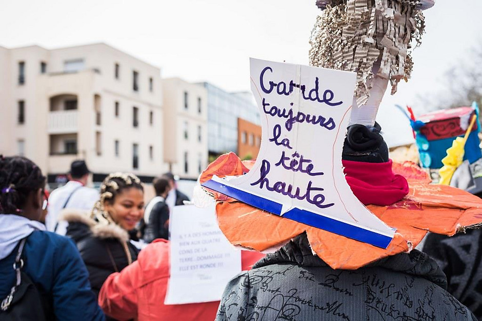 Marche pour l'égalité des droits des femmes - voir en plus grand : (fenêtre modale)