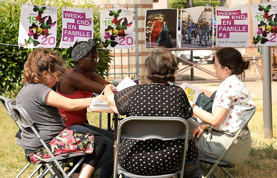 Terrasses d'été au Gros Caillou le 12 juillet 2019 - voir en plus grand : (fenêtre modale)
