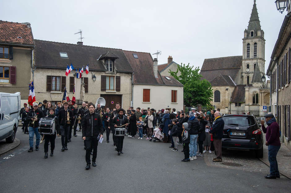 Cérémonie patriotique victoire 45 - voir en plus grand : (fenêtre modale)