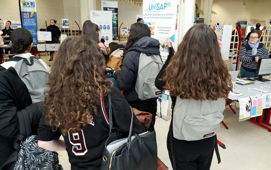 Forum Inter-Collèges - voir en plus grand : (fenêtre modale)
