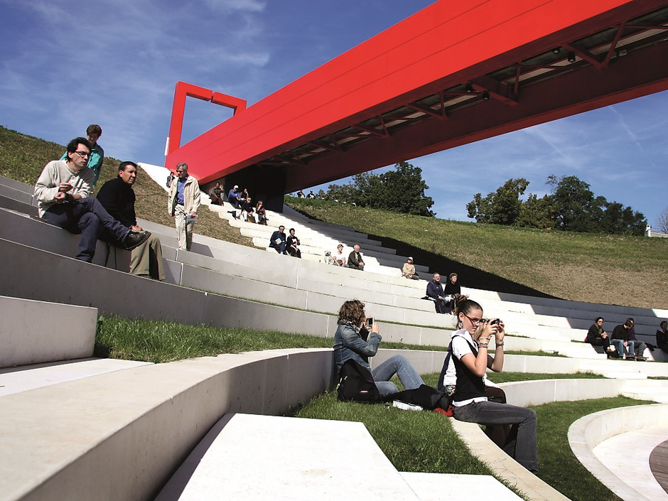 Inauguration de l'Amphithéâtre, 6e station de l'Axe majeur, en 2008 - voir en plus grand : (fenêtre modale)