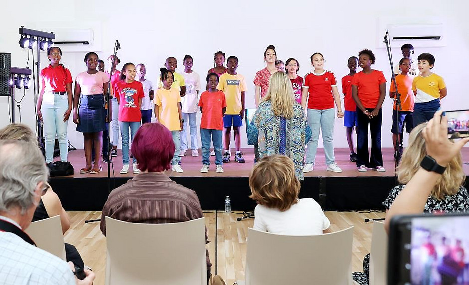 La Fabrique à Chansons à l'école des Genotes, 23 juin - voir en plus grand : (fenêtre modale)