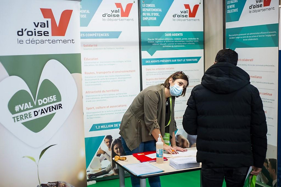 Forum de l'emploi le 02 décembre, à Cergy Préfecture - voir en plus grand : (fenêtre modale)