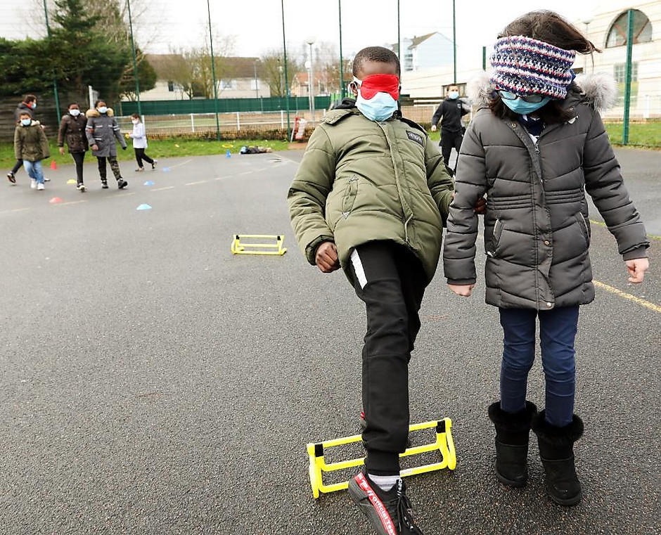 Semaine olympique et paralympique, initiation breakdance et handisport avec Ex-Aequo et le groupe scolaire du Bontemps, du 1er au 5 février 2021 - voir en plus grand : (fenêtre modale)