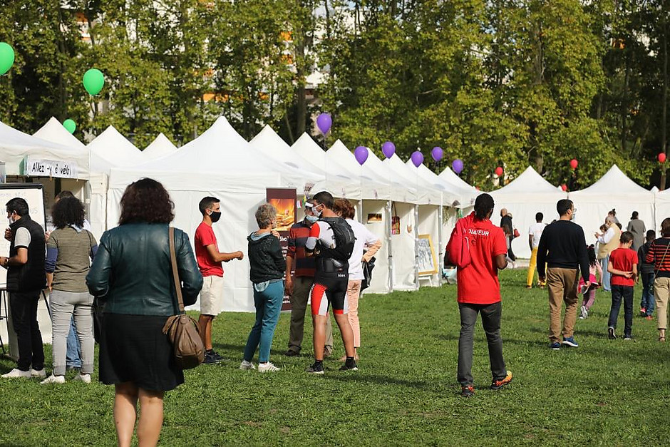 Journée des association au parc François Mitterrand, septembre - voir en plus grand : (fenêtre modale)