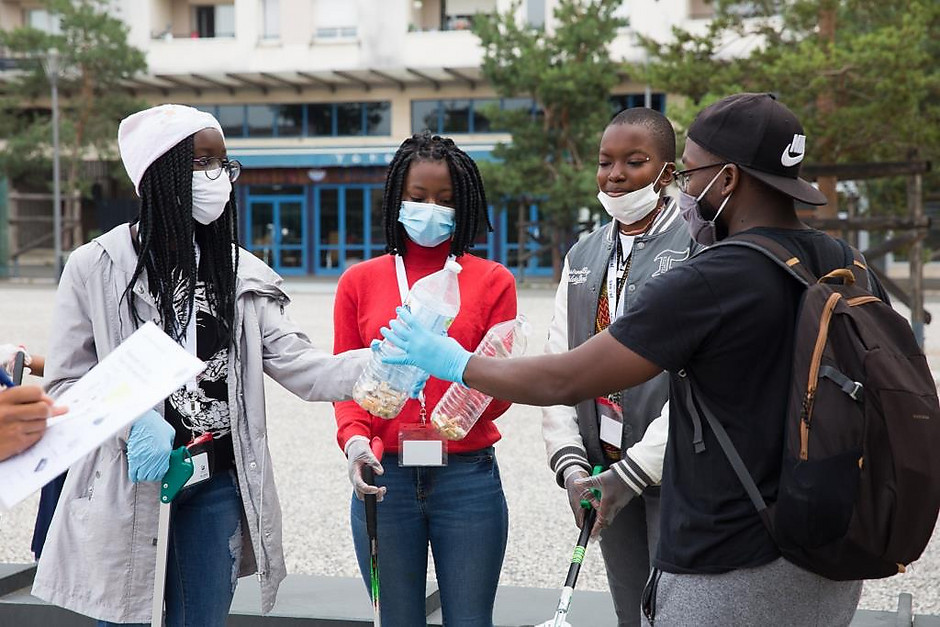 World CleanUp Day avec le Conseil des jeunes le 19 septembre, Hauts-de-Cergy - voir en plus grand : (fenêtre modale)