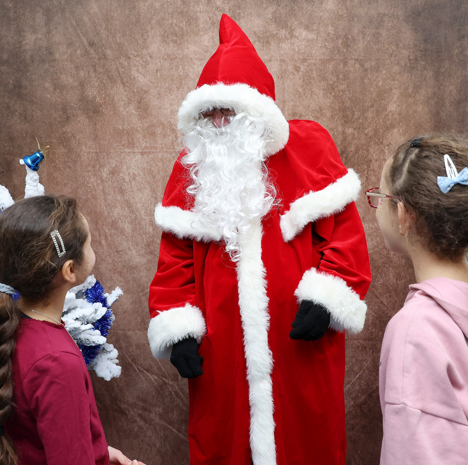 Place à la fête et au marché de Noël sur la place des Touleuses, 17 décembre - voir en plus grand : (fenêtre modale)