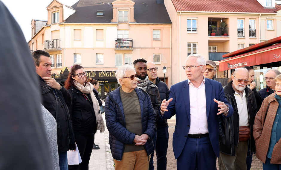La visite d'îlot du maire au Port, le samedi 22 octobre - voir en plus grand : (fenêtre modale)