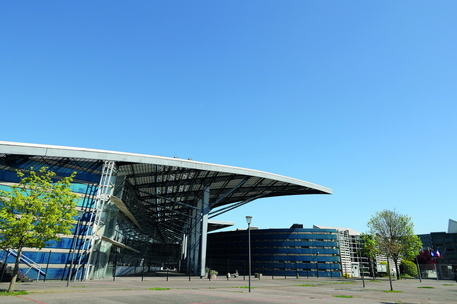Lycée Jules Verne - voir en plus grand : (fenêtre modale)