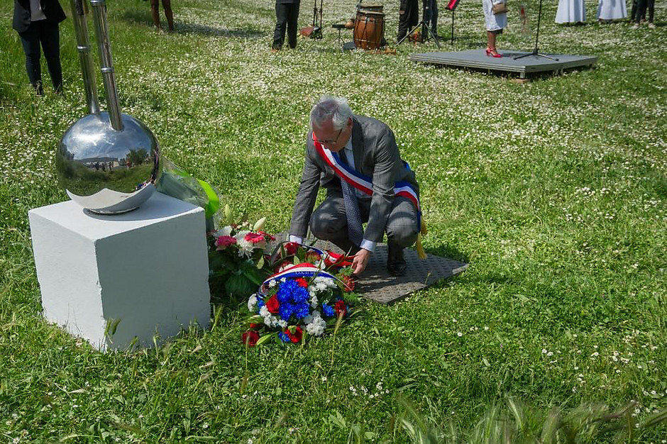 Commémoration de l'abolition de l'esclavage, le 10 mai à Cergy - voir en plus grand : (fenêtre modale)