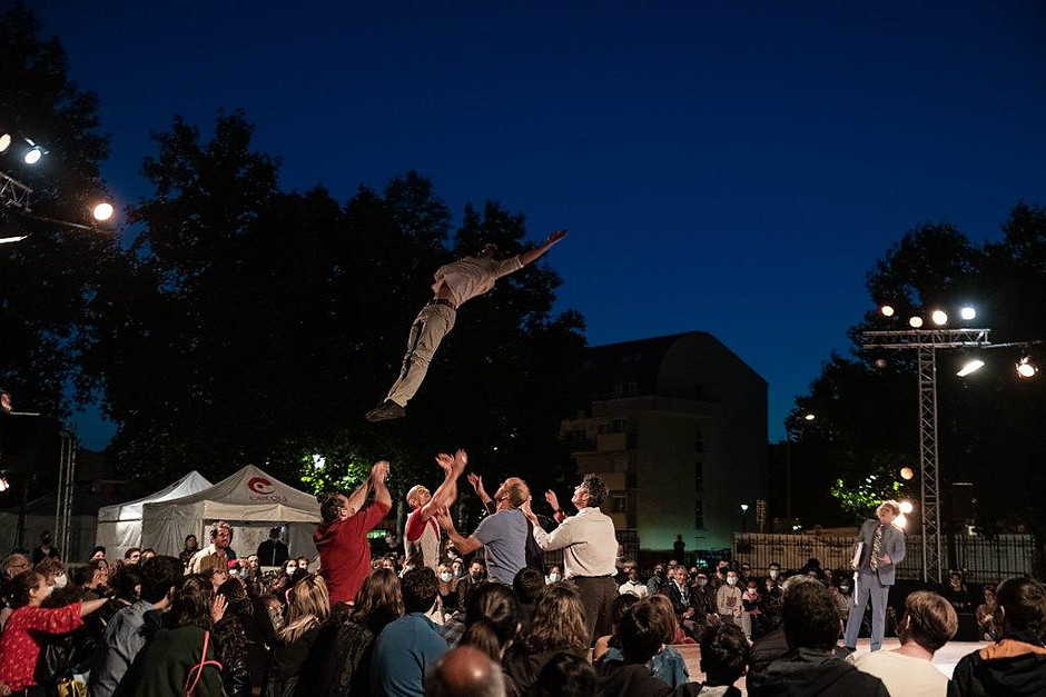 Cergy Soit ! Rendez-vous #4, Le doux supplice au square de la Vénus des Loups, 17 septembre - voir en plus grand : (fenêtre modale)