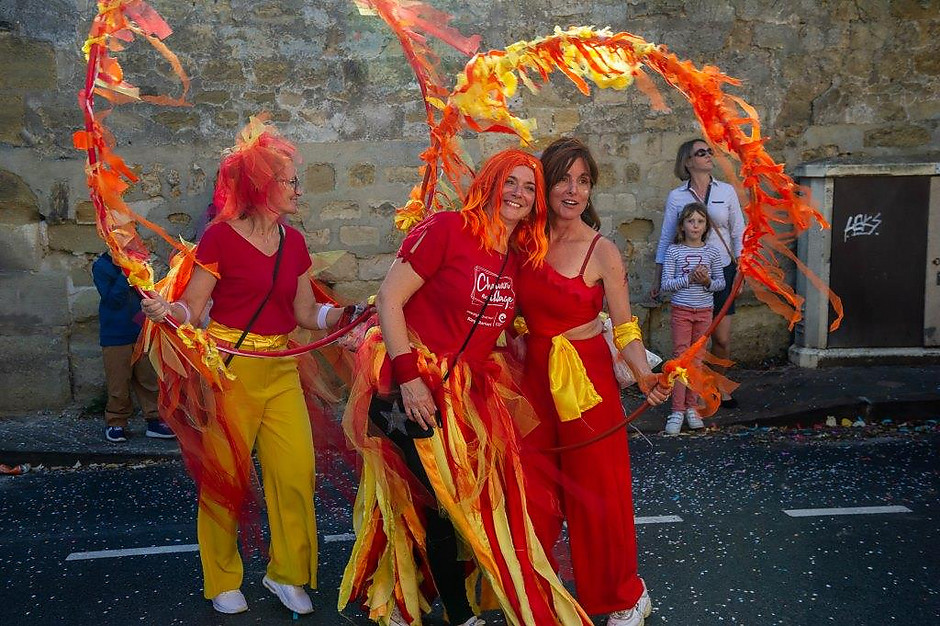 Charivari au Village - voir en plus grand : (fenêtre modale)