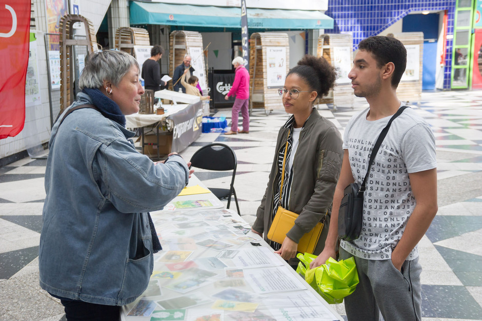Semaine européenne du développement durable, fresque du climat dans le Grand Centre, 28 septembre - voir en plus grand : (fenêtre modale)