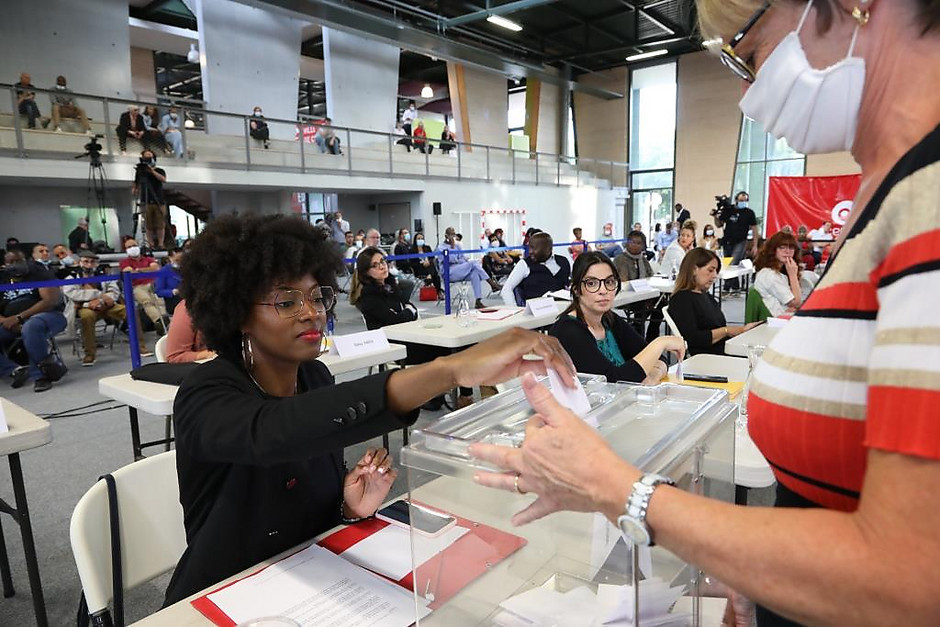 Conseil municipal d'installation au gymnase des Touleuses le 3 juillet 2020 - voir en plus grand : (fenêtre modale)