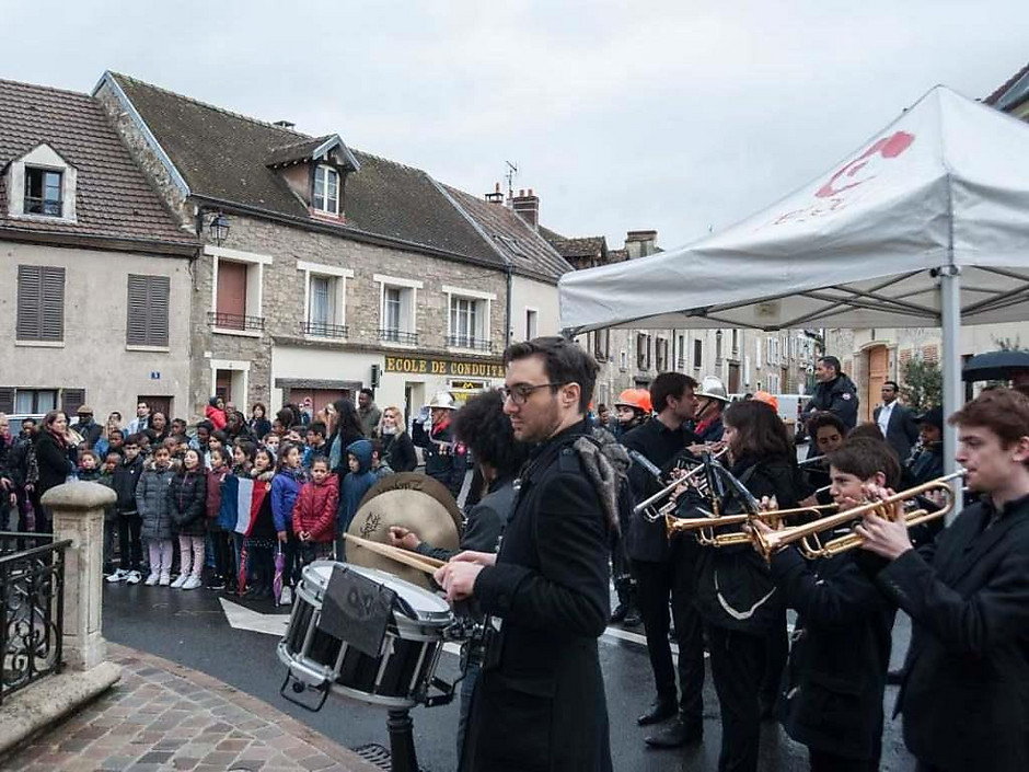 voir en plus grand : (fenêtre modale)