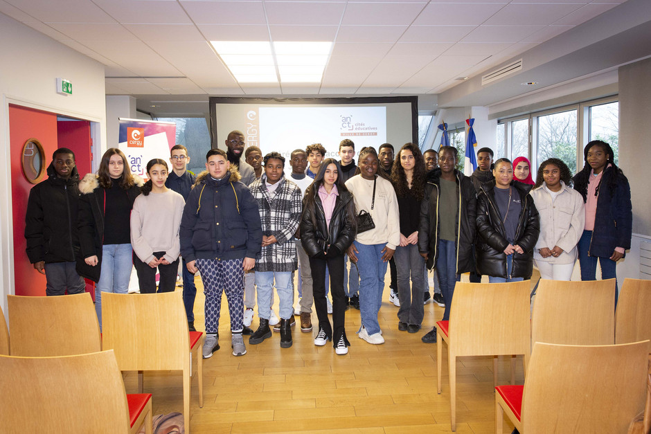 Cérémonie des stagiaires à l'hôtel de ville, 23 janvier - voir en plus grand : (fenêtre modale)