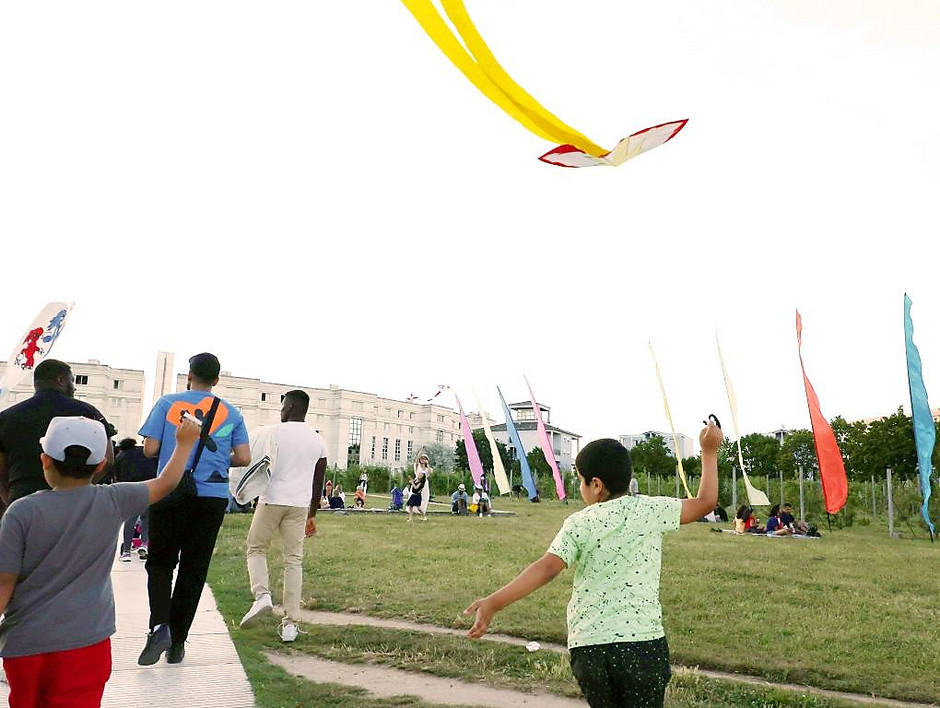 Cergy en fête 2022, le 2 juillet sur l'Esplanade de Paris - voir en plus grand : (fenêtre modale)