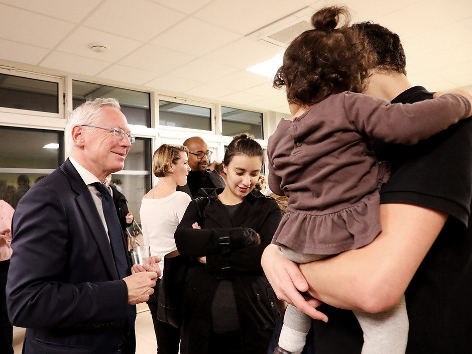 voir en plus grand : (fenêtre modale)