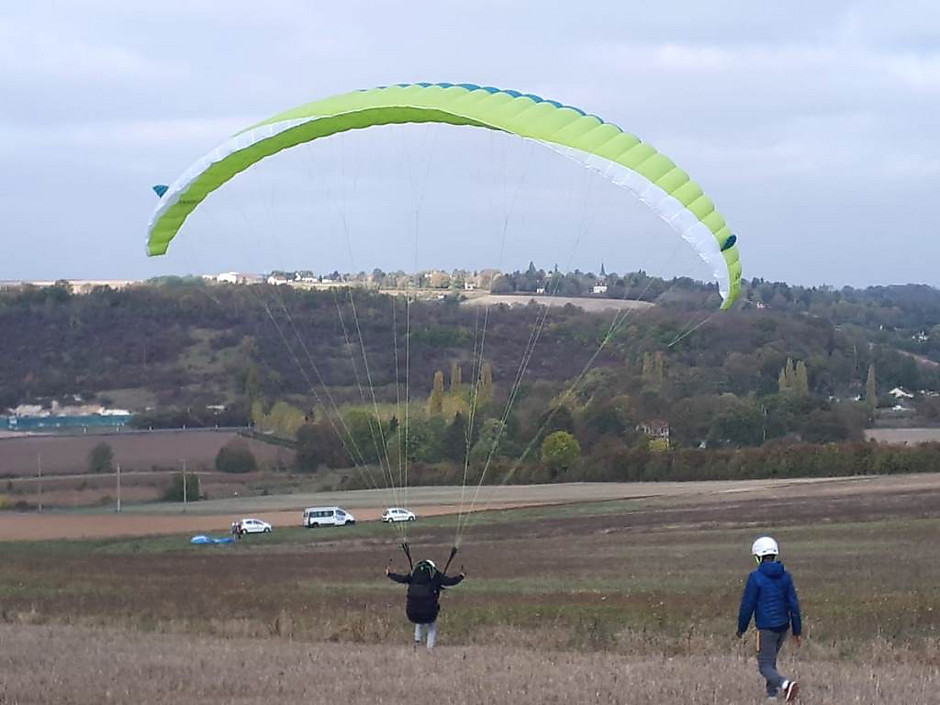Stage parapente 11-17 ans - voir en plus grand : (fenêtre modale)