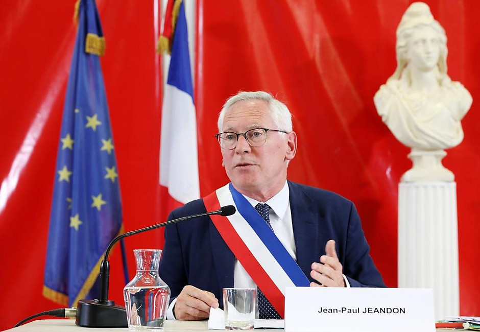 Conseil municipal d'installation au gymnase des Touleuses le 3 juillet 2020 - voir en plus grand : (fenêtre modale)
