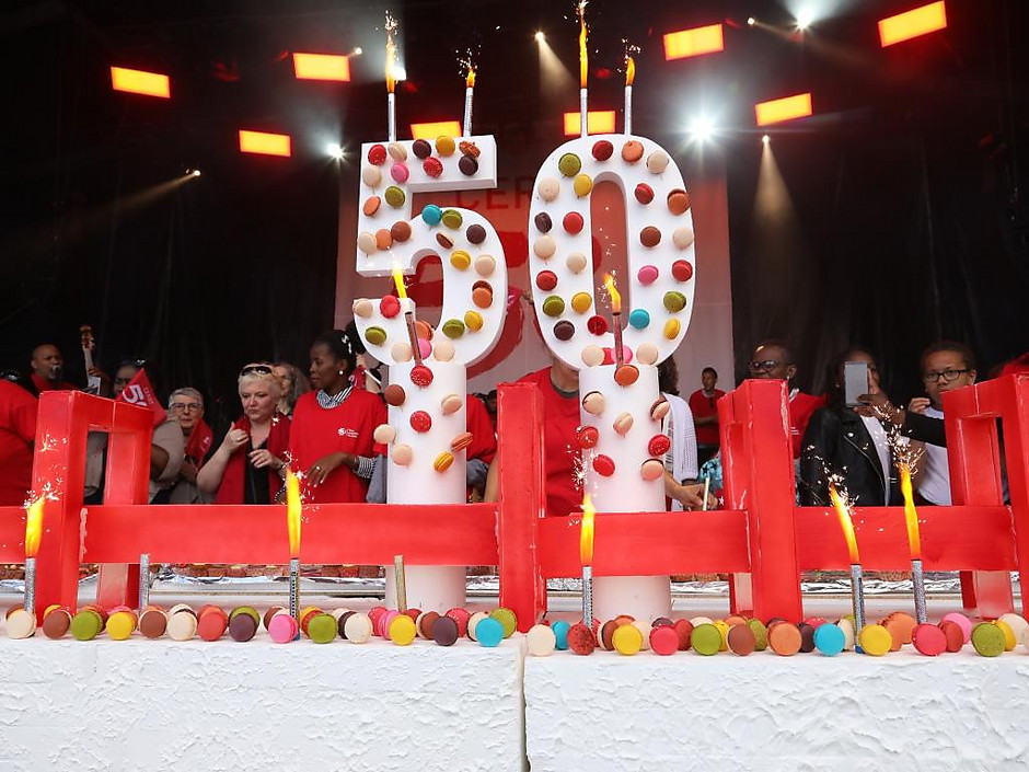 Gâteaux des 50 ans de Cergy. - voir en plus grand : (fenêtre modale)