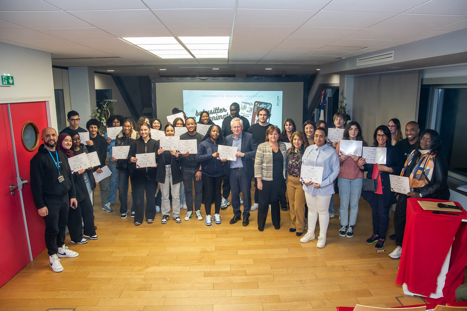 Cérémonie de remise de diplôme bafa et baby-sitting - voir en plus grand : (fenêtre modale)