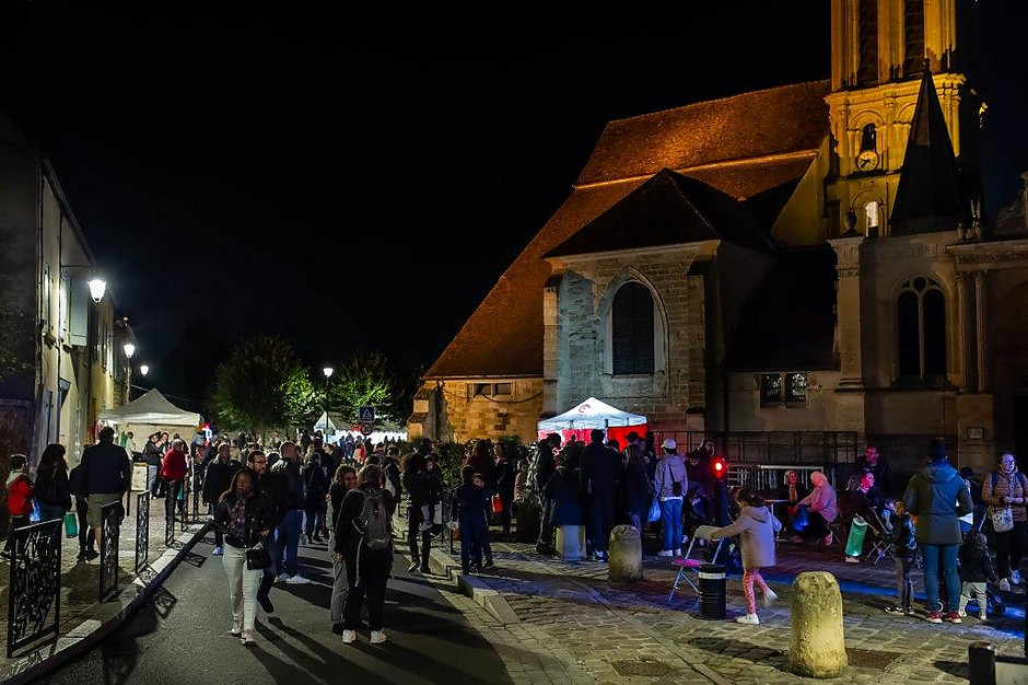 Charivari au Village - voir en plus grand : (fenêtre modale)