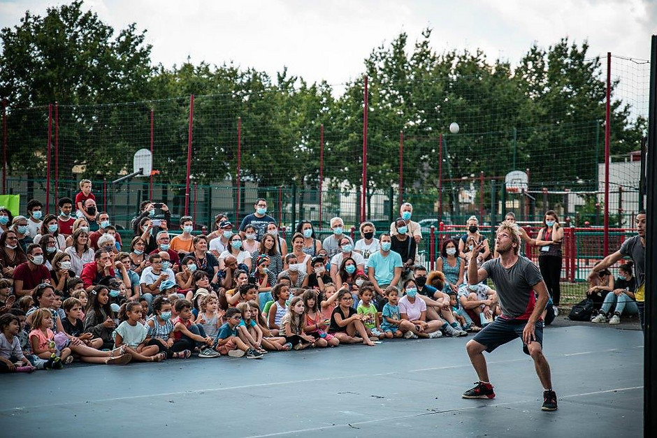 Cergy Soit ! Rendez-vous #2, Compagnie Scratch à Courdimanche, 4 septembre - voir en plus grand : (fenêtre modale)