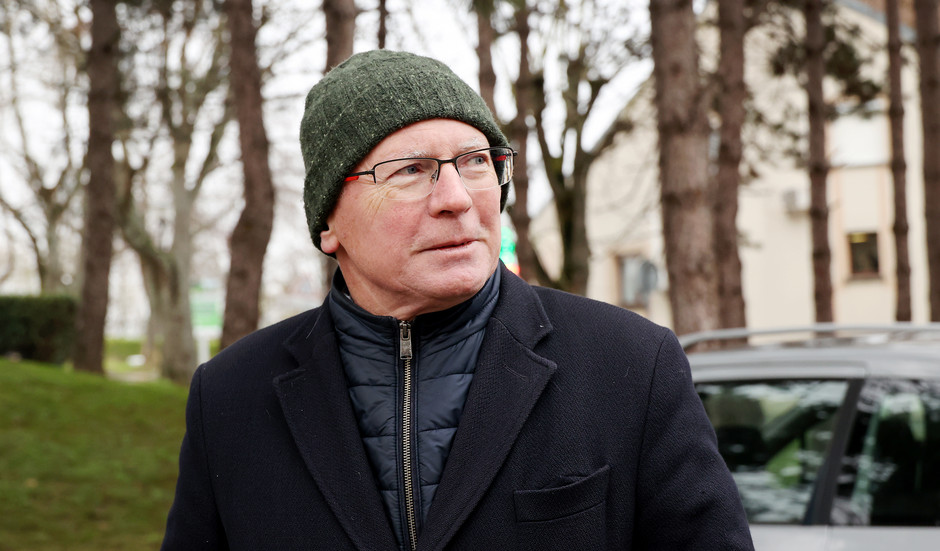 Visite d'îlot du maire Linandes et Justice avec les médiateurs Promevil, 3 décembre - voir en plus grand : (fenêtre modale)