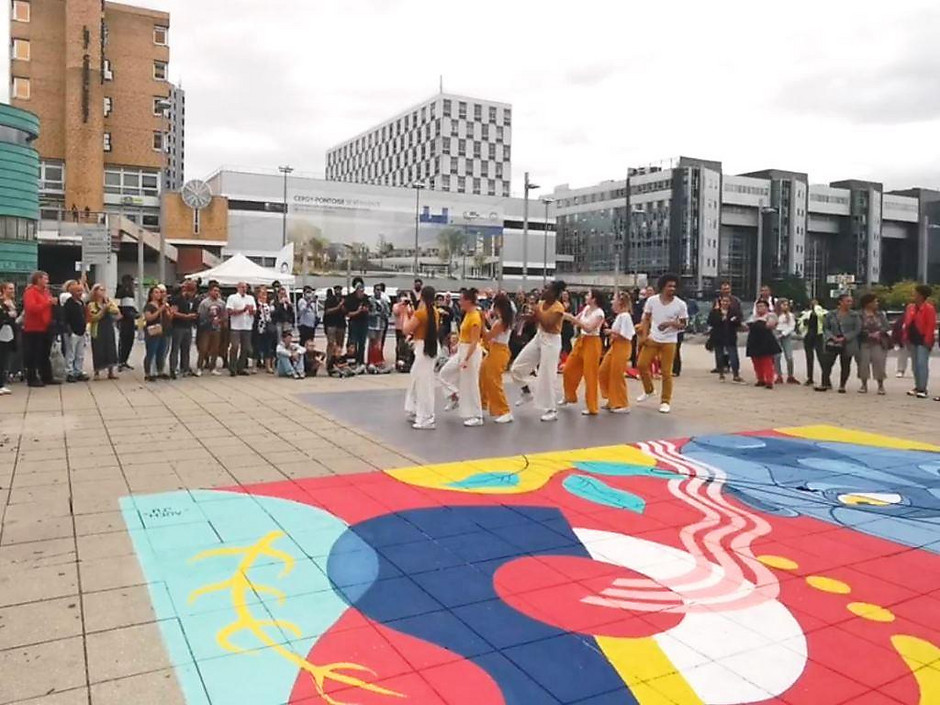Les danseurs du CFD à la folle journée du Grand Centre le 4 juillet 2020 - voir en plus grand : (fenêtre modale)