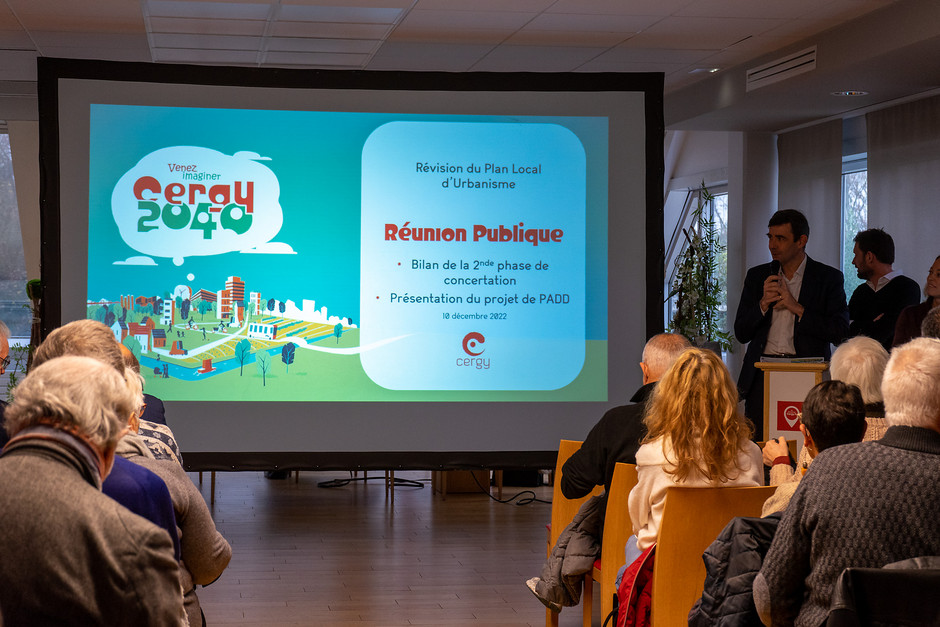 Réunion pour le Plan Local d'Urbanisme, 10 décembre - voir en plus grand : (fenêtre modale)