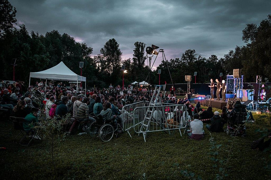 Cergy Soit ! Rendez-vous #1, Compagnie Poc concert BPM à l'Île-de-Loisirs, 28 août - voir en plus grand : (fenêtre modale)