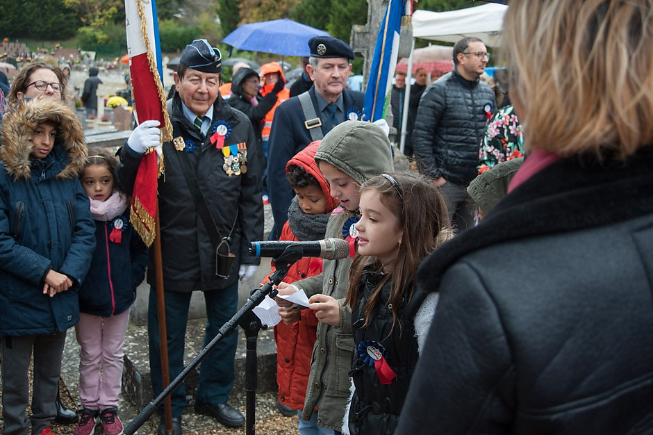 Allocution du Président des anciens combattants, cimetière - voir en plus grand : (fenêtre modale)