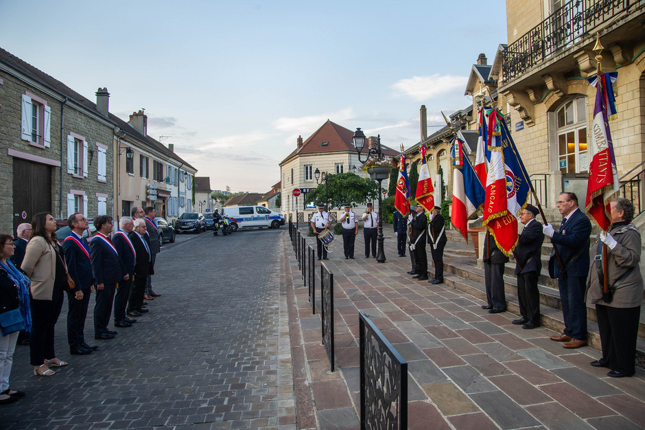 Commémoration du 79e anniversaire de la libération de Cergy - voir en plus grand : (fenêtre modale)