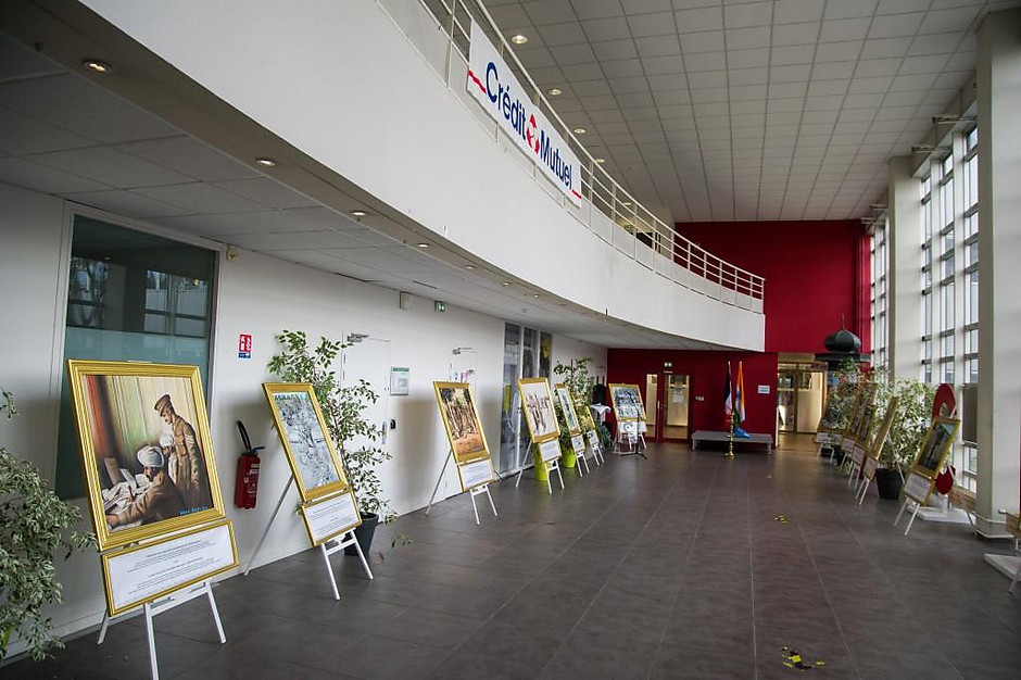 Vernissage d'une exposition sur les soldats indiens de la première guerre mondiale le 06 novembre à l'Hôtel de ville - voir en plus grand : (fenêtre modale)