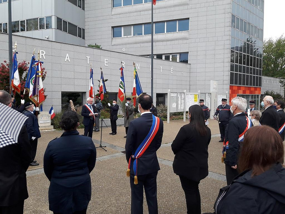 Cérémonie de commémoration de la libération de Cergy, le dimanche 30 août - voir en plus grand : (fenêtre modale)