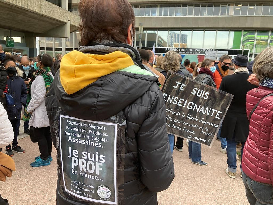 Hommage à Samuel Paty dans le quartier Grand Centre, octobre 2020 - voir en plus grand : (fenêtre modale)
