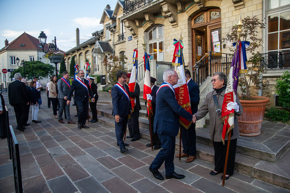 Commémoration du 79e anniversaire de la libération de Cergy - voir en plus grand : (fenêtre modale)